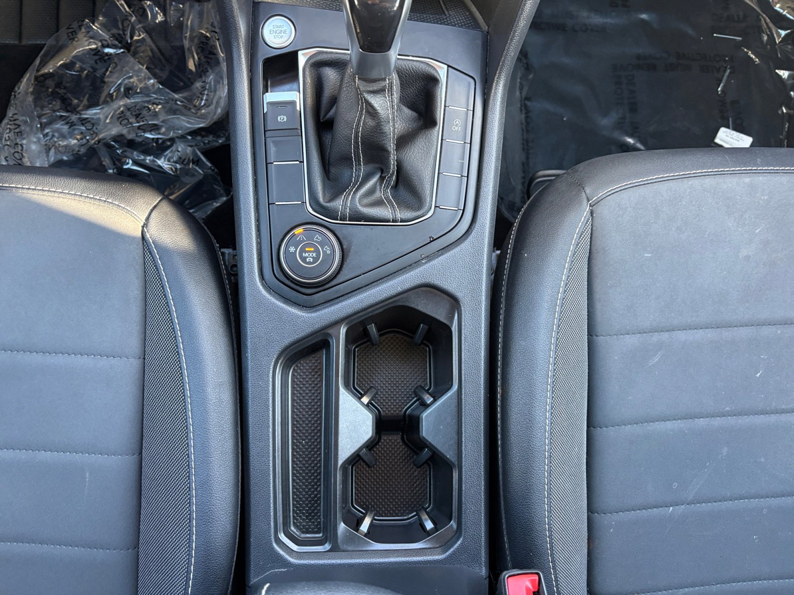 Certified 2022 Volkswagen Taos SE image 9