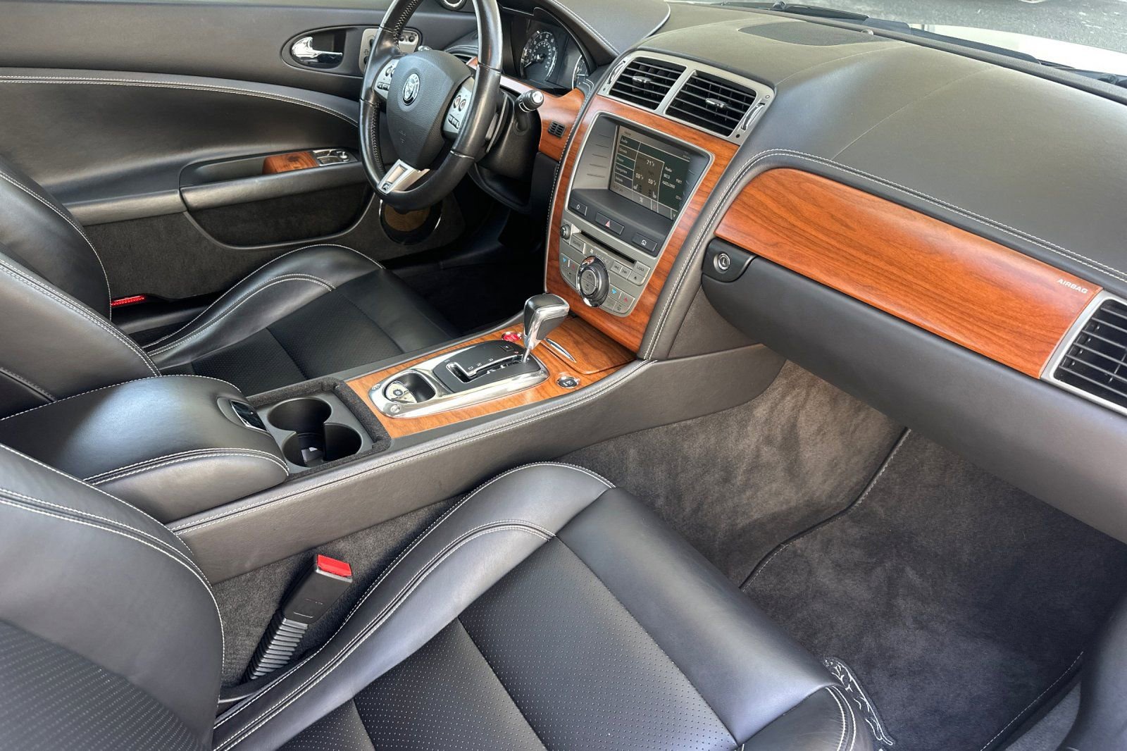 Used 2008 Jaguar XKR R image 15