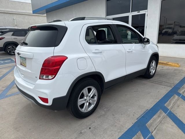 Used 2020 Chevrolet Trax LT image 2