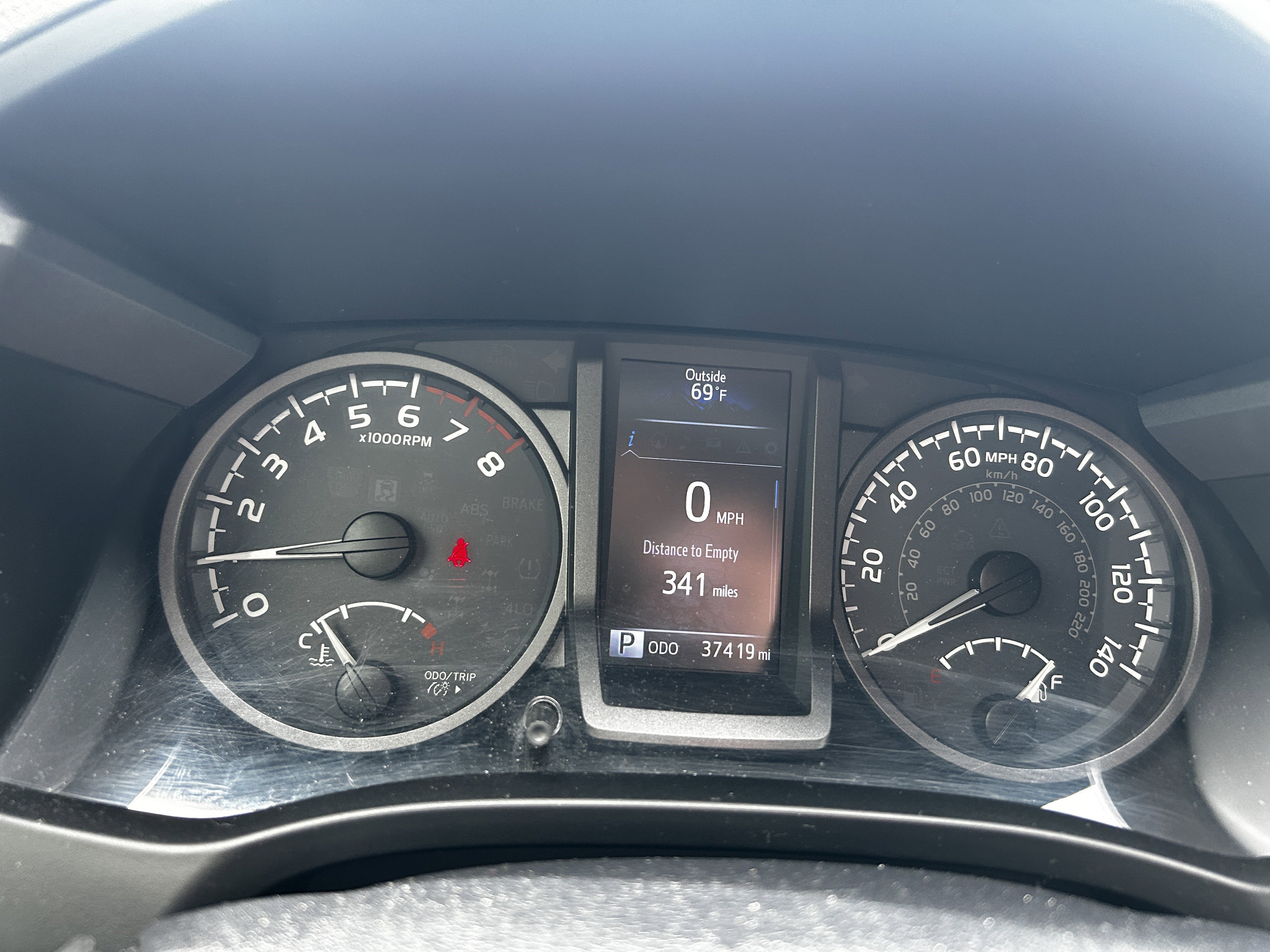 Used 2018 Toyota Tacoma TRD Sport w/ Technology Package image 16