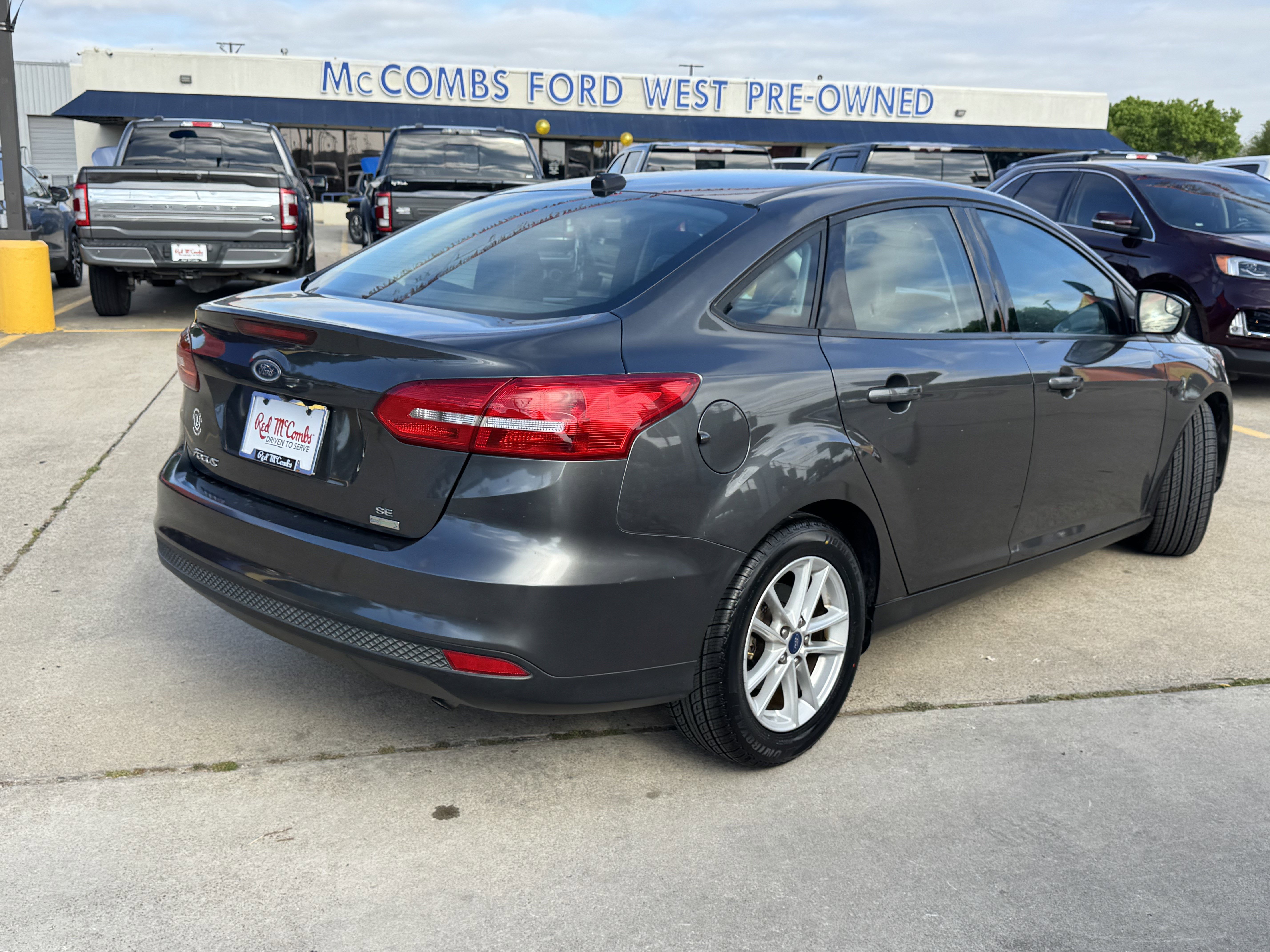 Used 2018 Ford Focus SE image 5