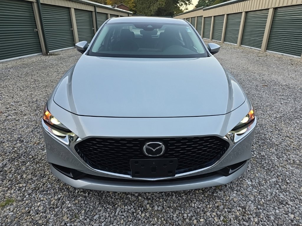 Used 2019 MAZDA MAZDA3 Sedan w/ Preferred Package FWD image 9