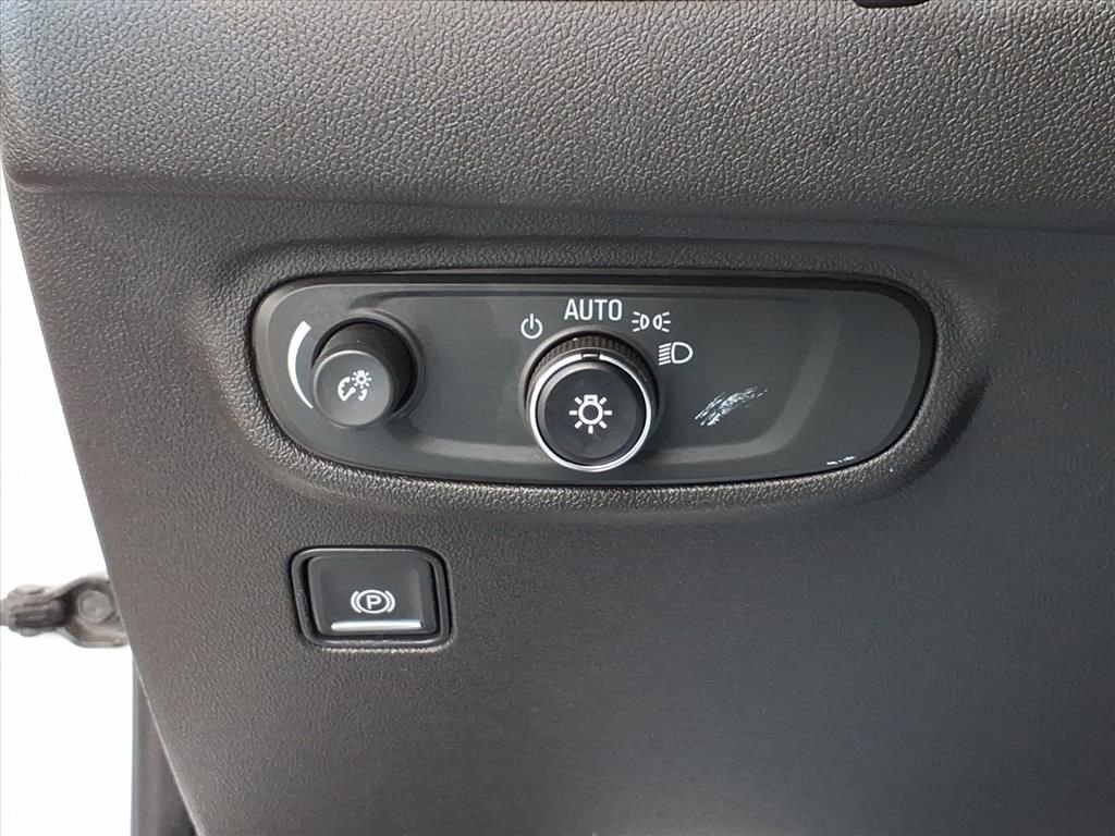 Used 2020 GMC Terrain SLE w/ Driver Convenience Package image 20