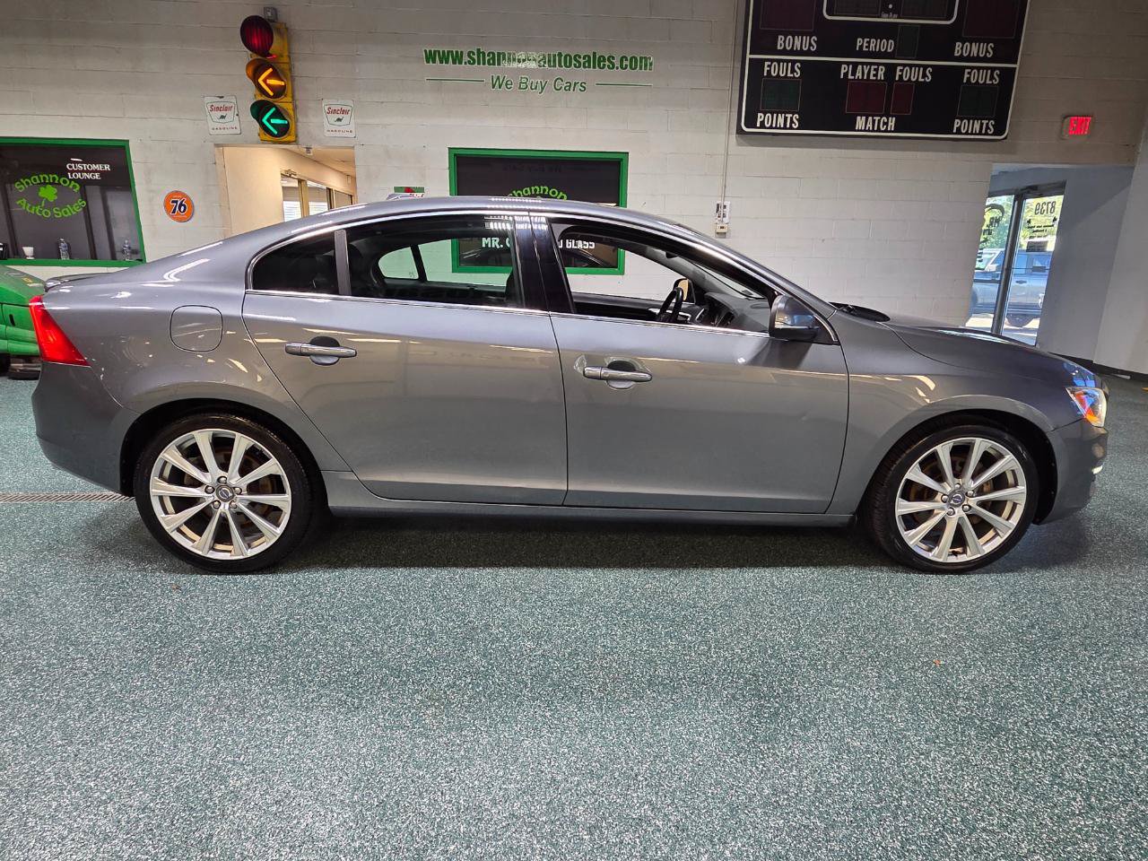 Used 2018 Volvo S60 T5 Inscription Platinum AWD/4WD image 6