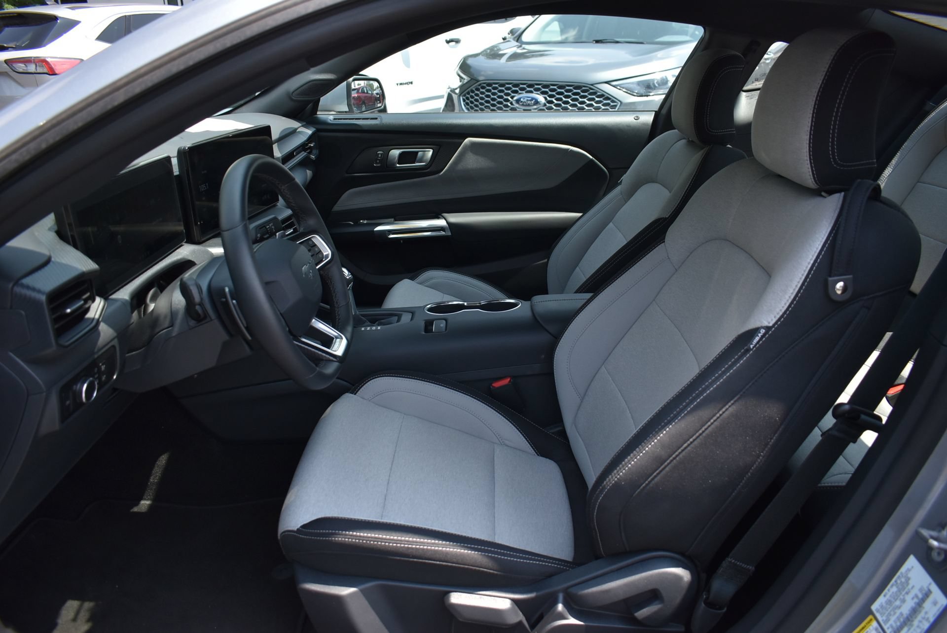 Used 2024 Ford Mustang GT RWD image 13