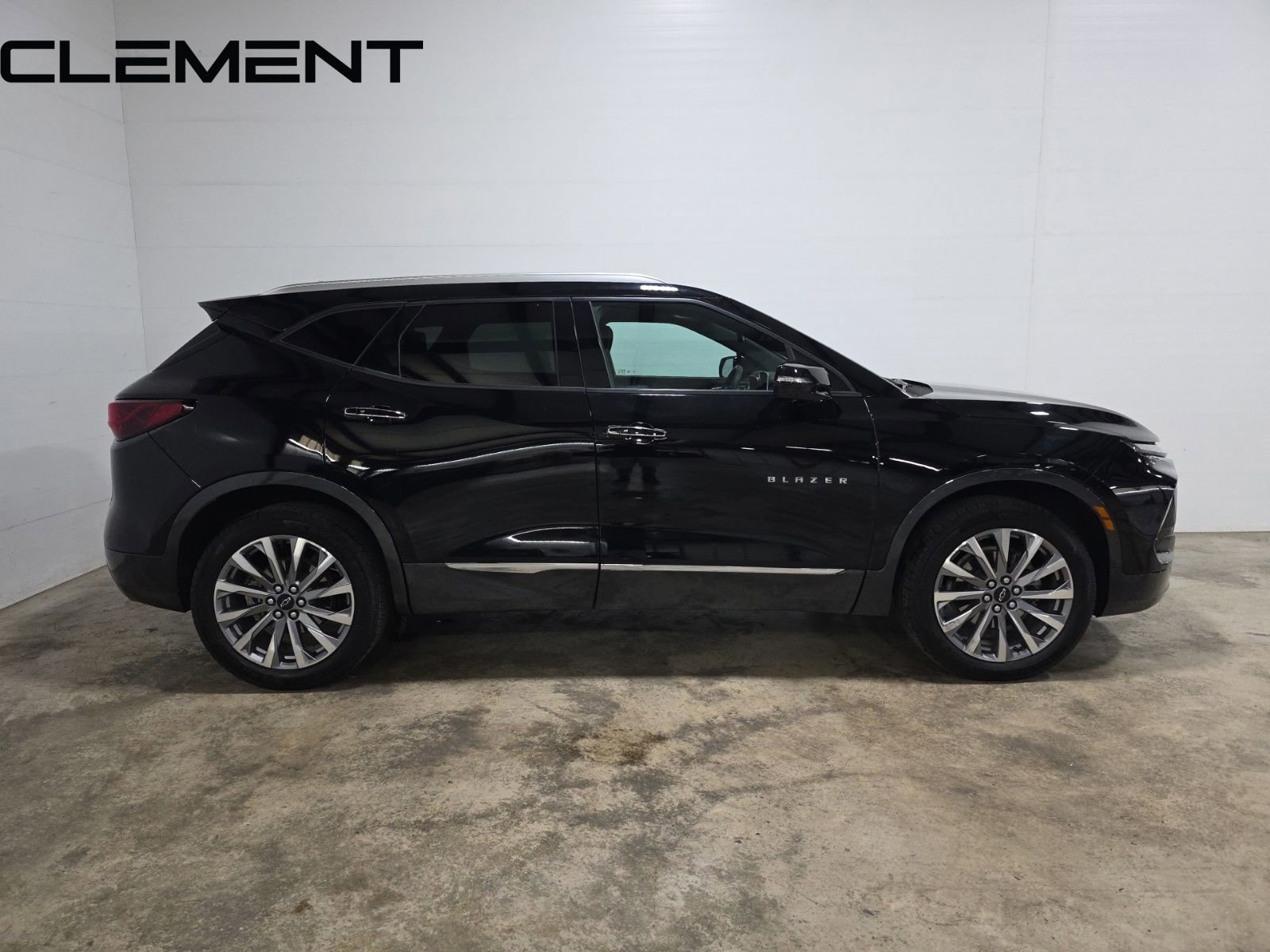 Used 2024 Chevrolet Blazer Premier w/ Driver Confidence II Package image 6