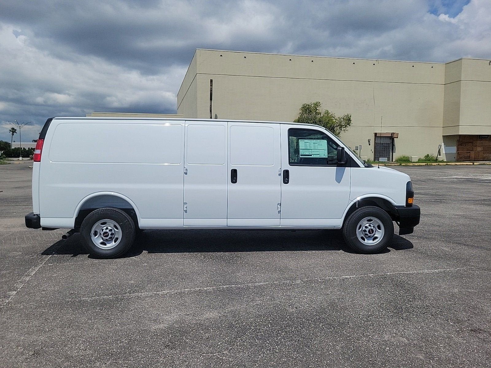New 2025 GMC Savana 2500 Extended w/ Driver Convenience Package RWD image 7