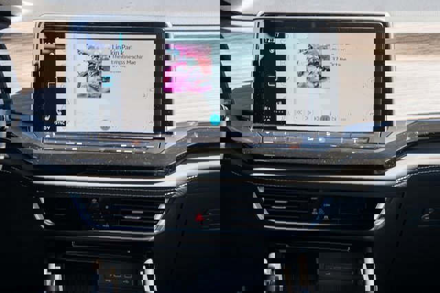 New 2026 Volkswagen Atlas SEL image 31