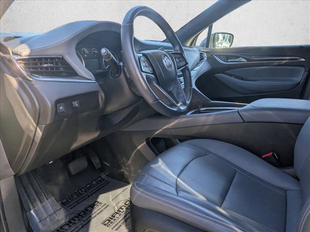 Used 2023 Buick Enclave Essence image 10