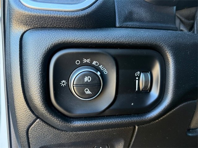 Used 2021 RAM 1500 Big Horn image 13