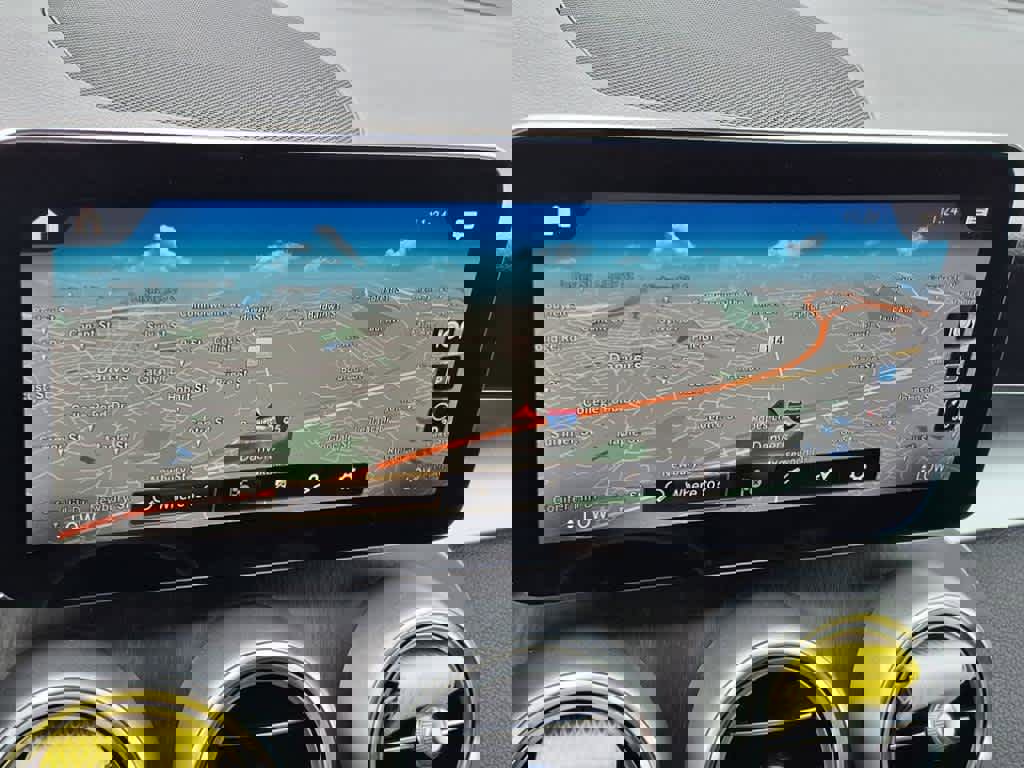 Used 2022 Mercedes-Benz GLC 300 4MATIC image 17