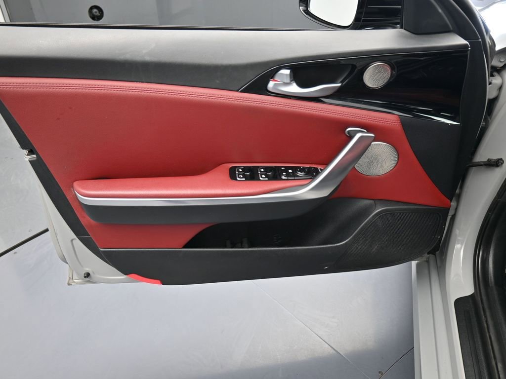 Used 2022 Kia Stinger GT-Line w/ Sun & Sound Package image 13