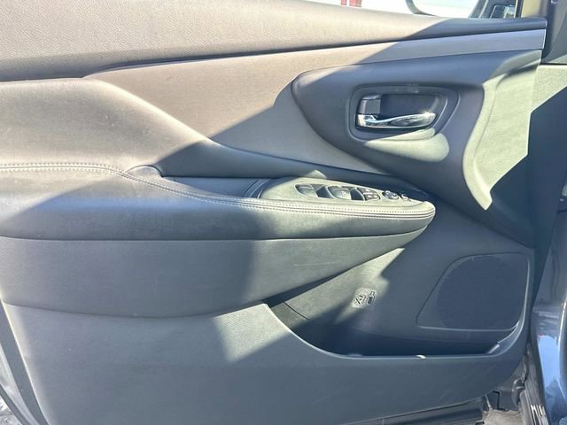 Used 2024 Nissan Murano SV image 25