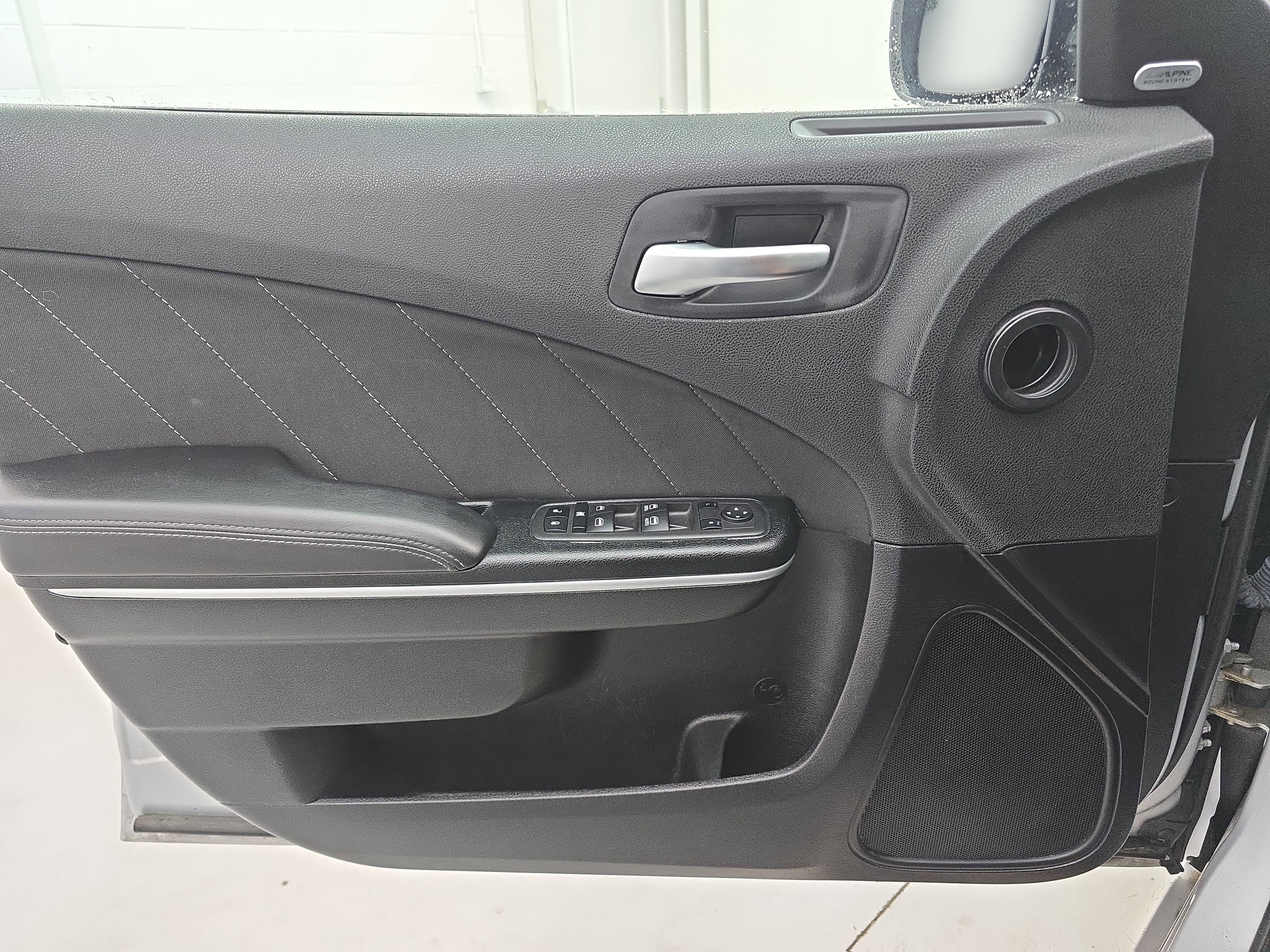 Used 2023 Dodge Charger SXT RWD image 25