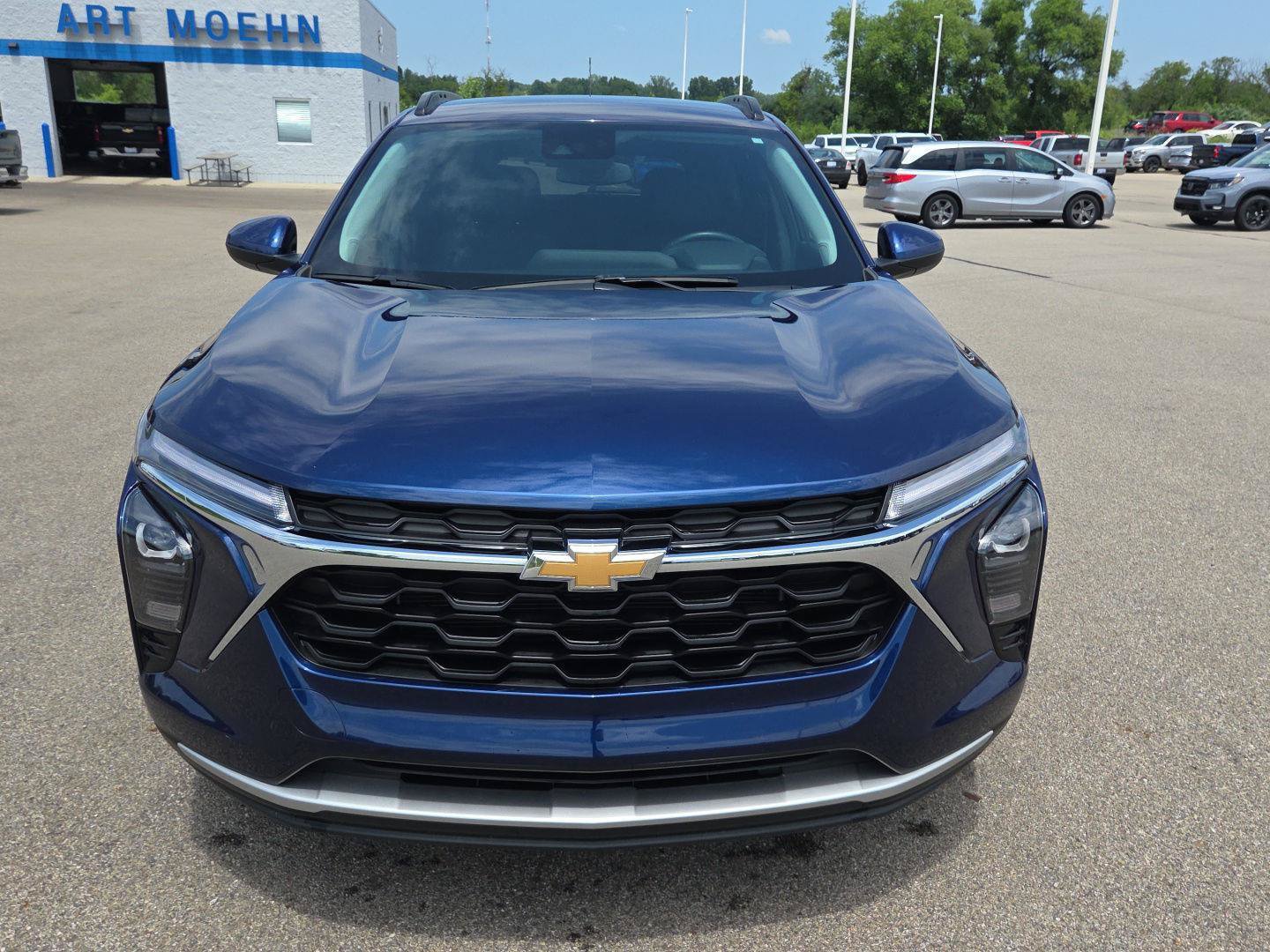 Used 2024 Chevrolet Trax LT w/ LT Convenience Package FWD image 10