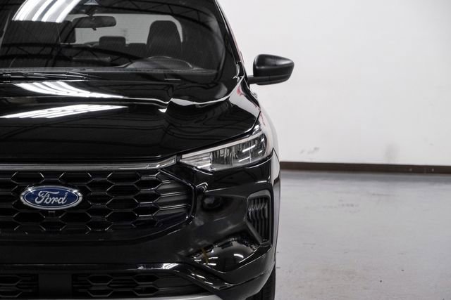 Used 2023 Ford Escape ST-Line image 38
