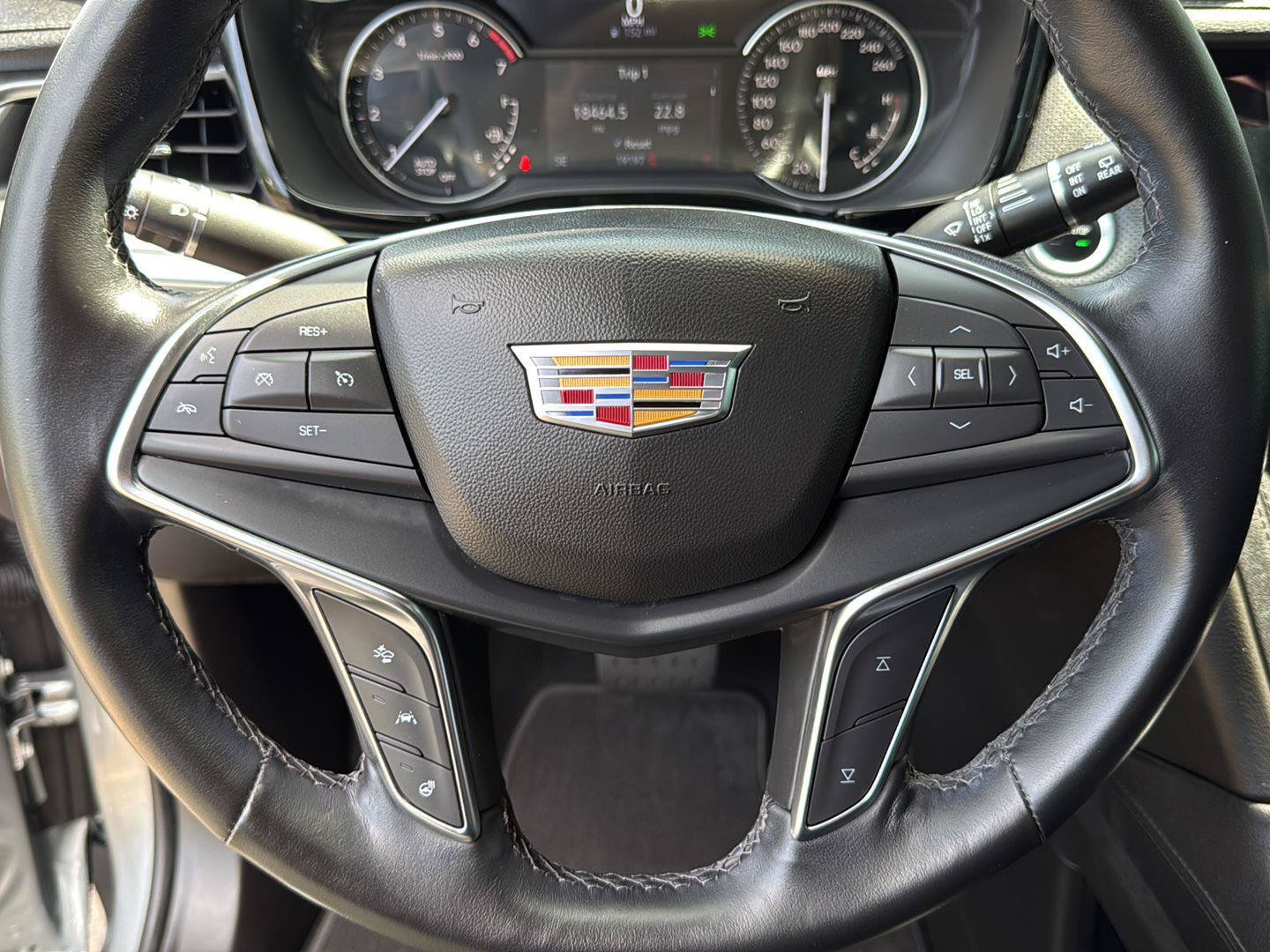 Used 2024 Cadillac XT5 Luxury FWD image 17