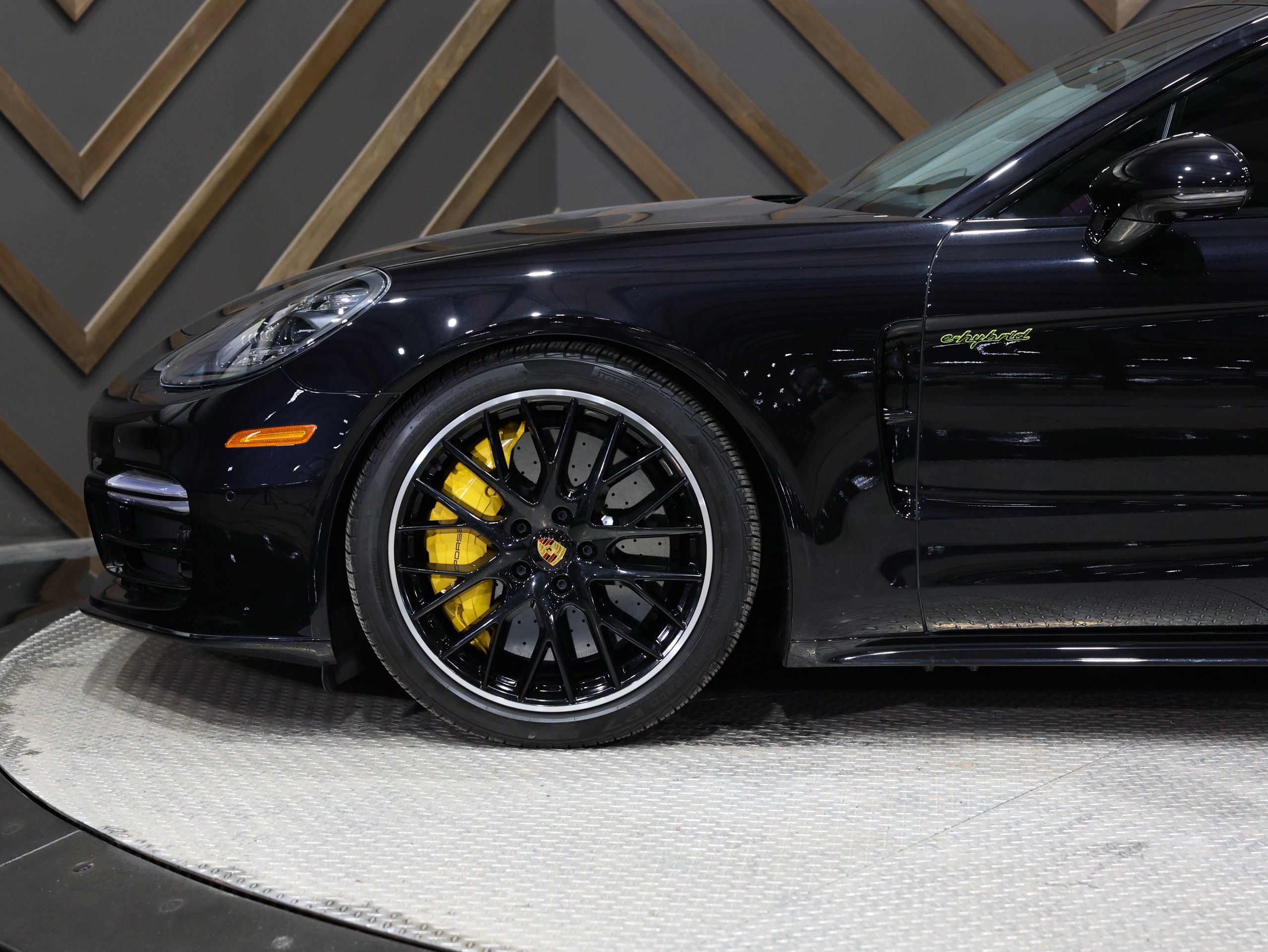 Used 2023 Porsche Panamera Turbo S image 6