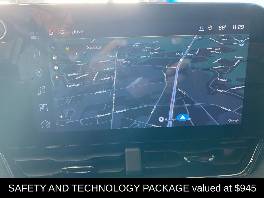 New 2026 Chevrolet Equinox RS w/ Convenience Package III AWD/4WD image 3