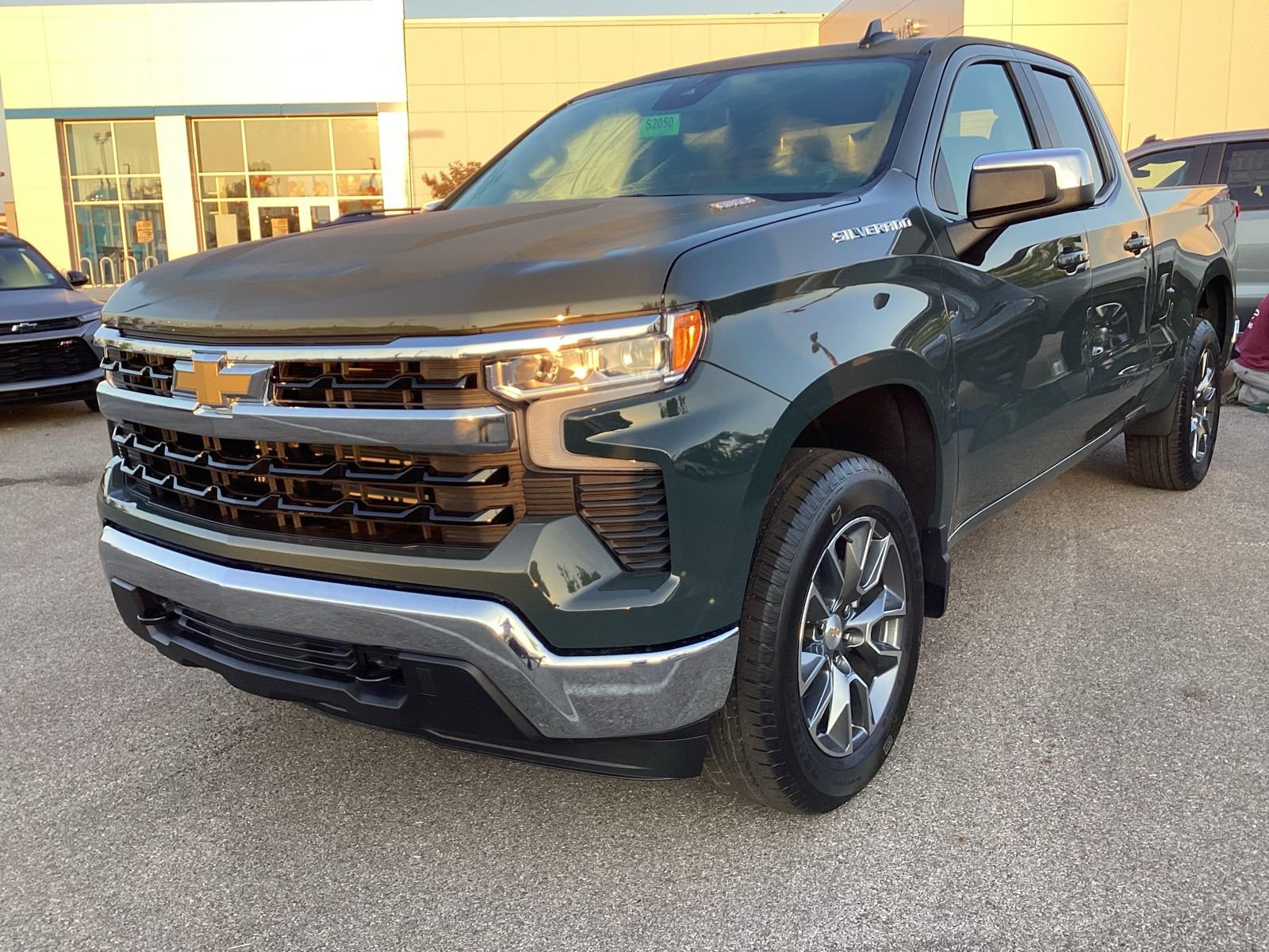 New 2026 Chevrolet Silverado 1500 LT image 2