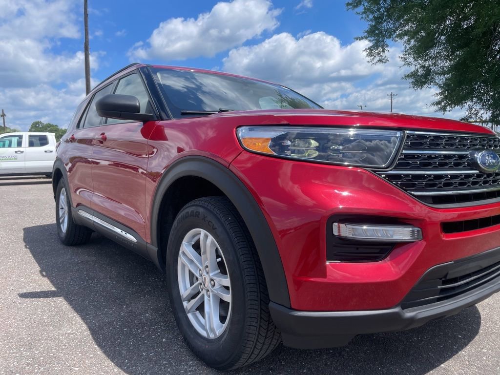 Used 2020 Ford Explorer XLT w/ Equipment Group 202A RWD image 5