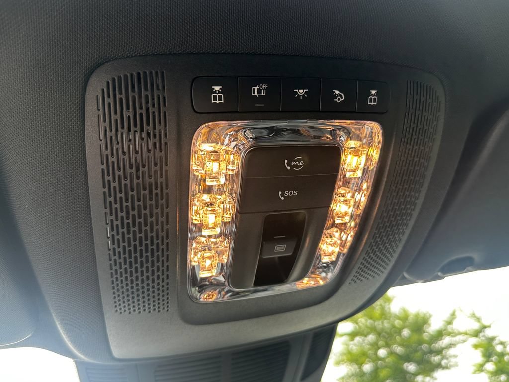 Certified 2025 Mercedes-Benz GLS 580 4MATIC image 33