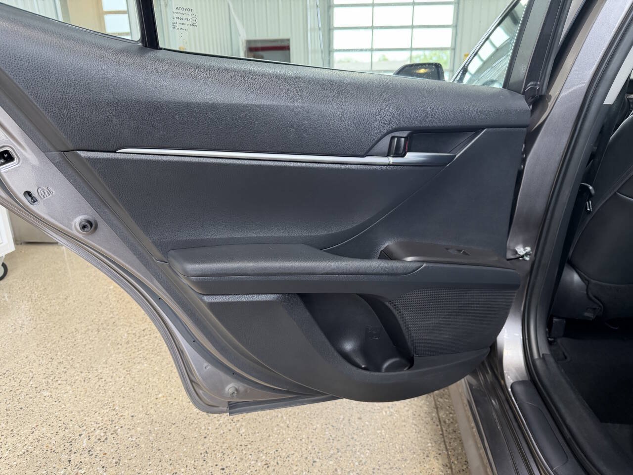 Used 2023 Toyota Camry SE FWD image 25