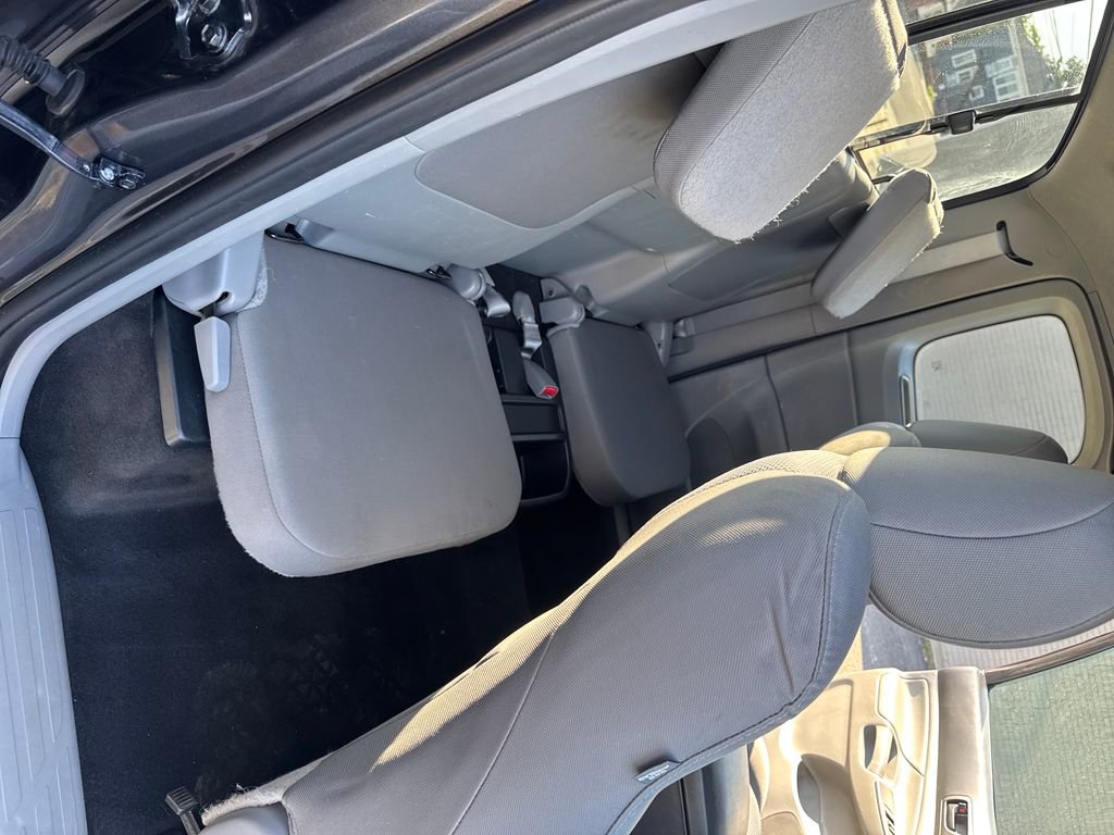 Used 2015 Toyota Tacoma 4x4 Access Cab V6 w/ TRD Sport Package image 36
