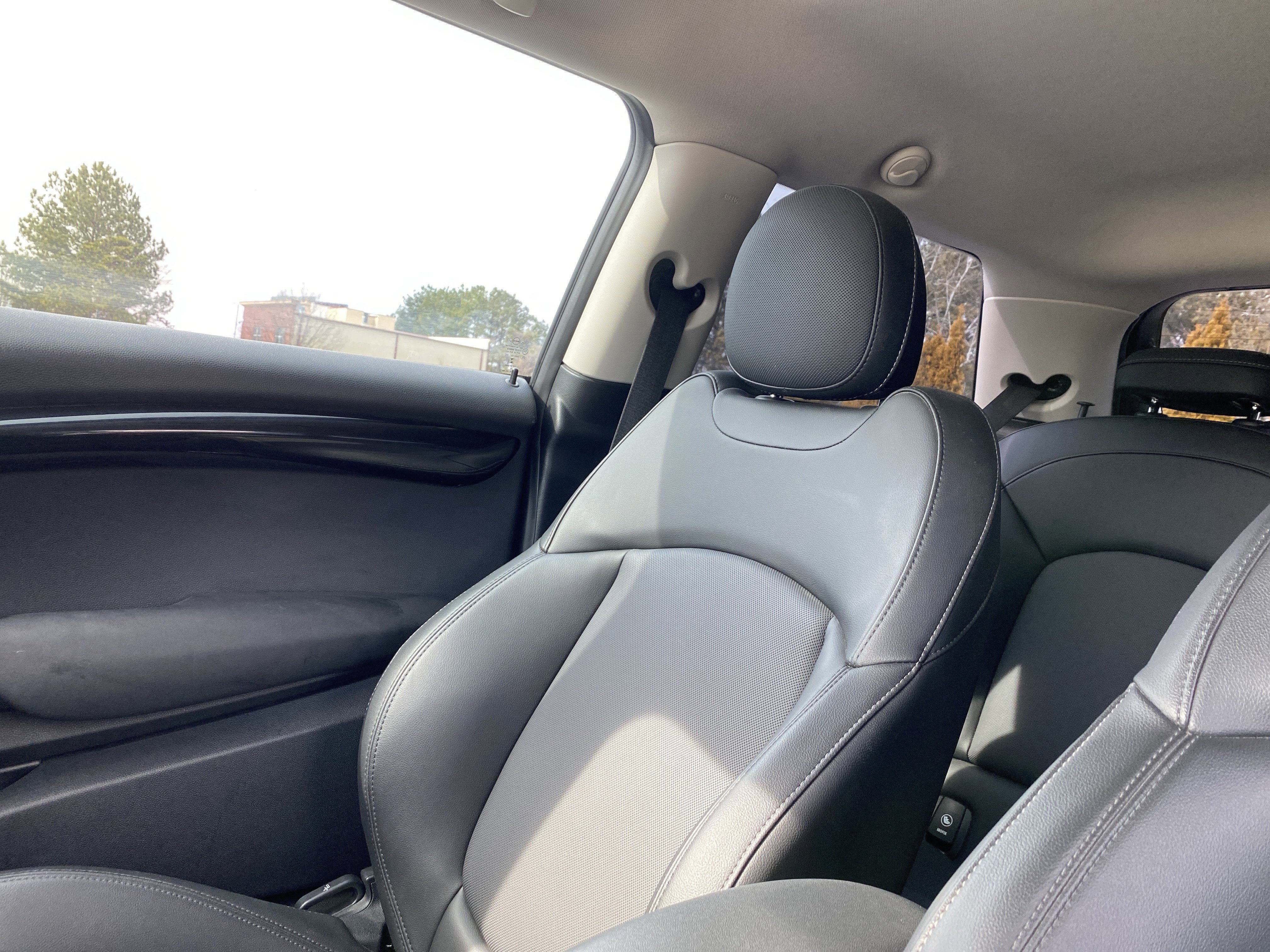 Used 2021 MINI Cooper S image 18