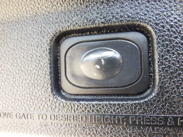 Used 2017 Ford Explorer Platinum AWD/4WD image 13