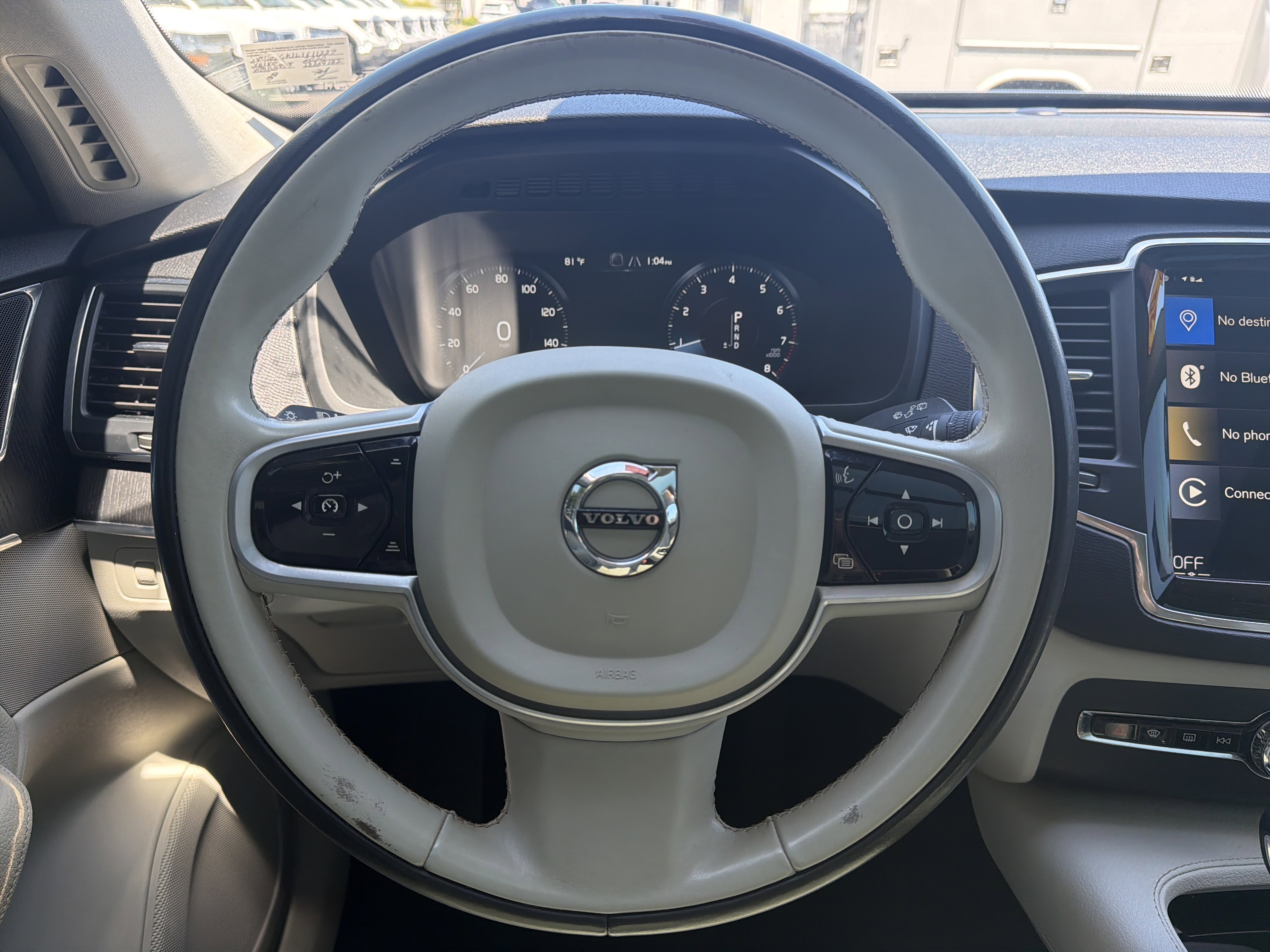Used 2020 Volvo XC90 T5 Momentum w/ Protection Package Premier FWD image 18