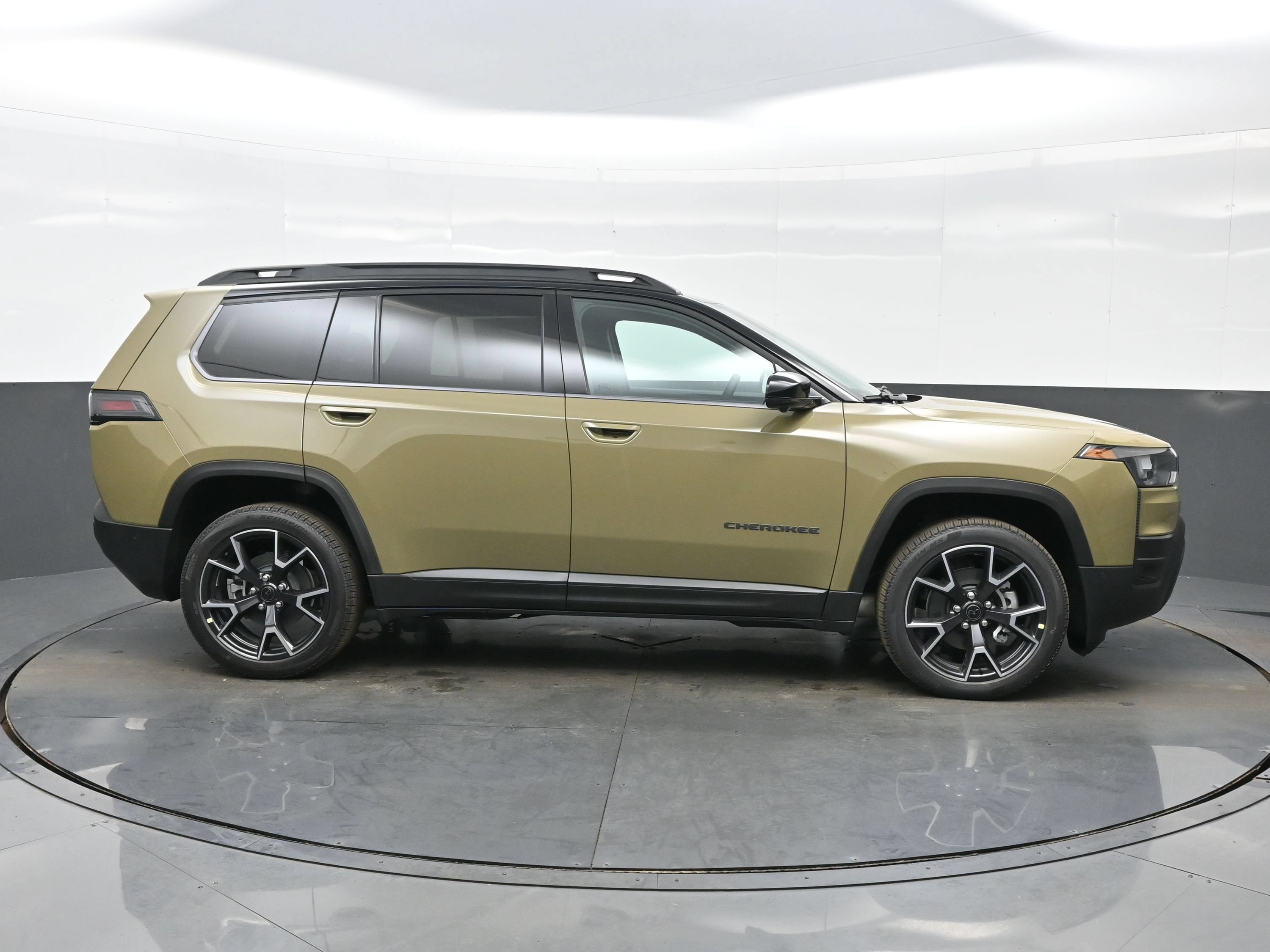 New 2026 Jeep Cherokee Overland w/ Trailer Tow Group AWD/4WD image 10