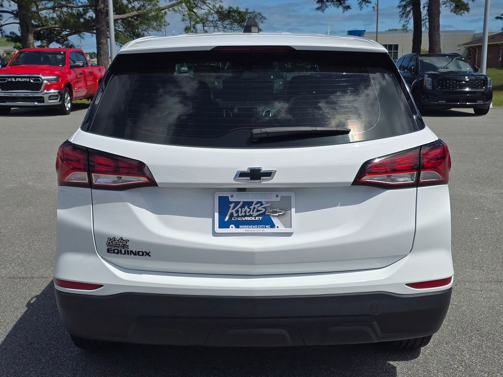 Used 2024 Chevrolet Equinox LS w/ Sport Edition FWD image 4