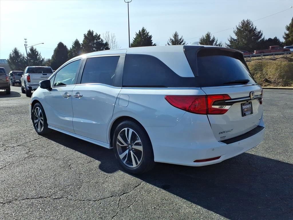 Used 2023 Honda Odyssey Touring image 5