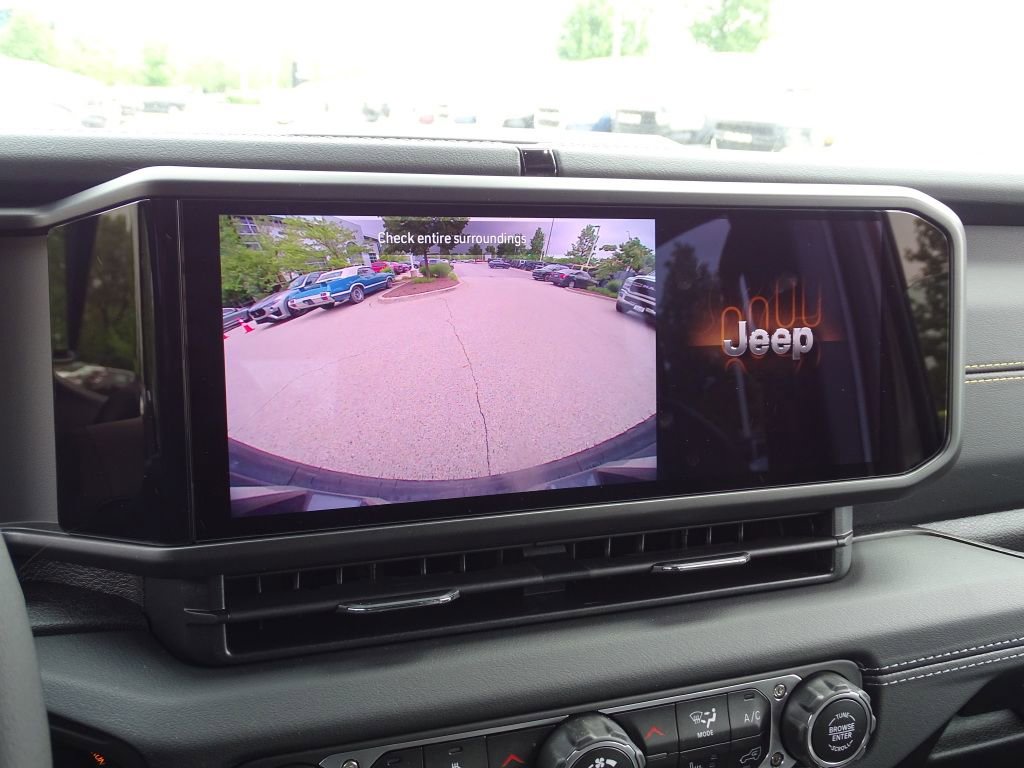 Used 2024 Jeep Wrangler Sahara w/ Safety Group image 28