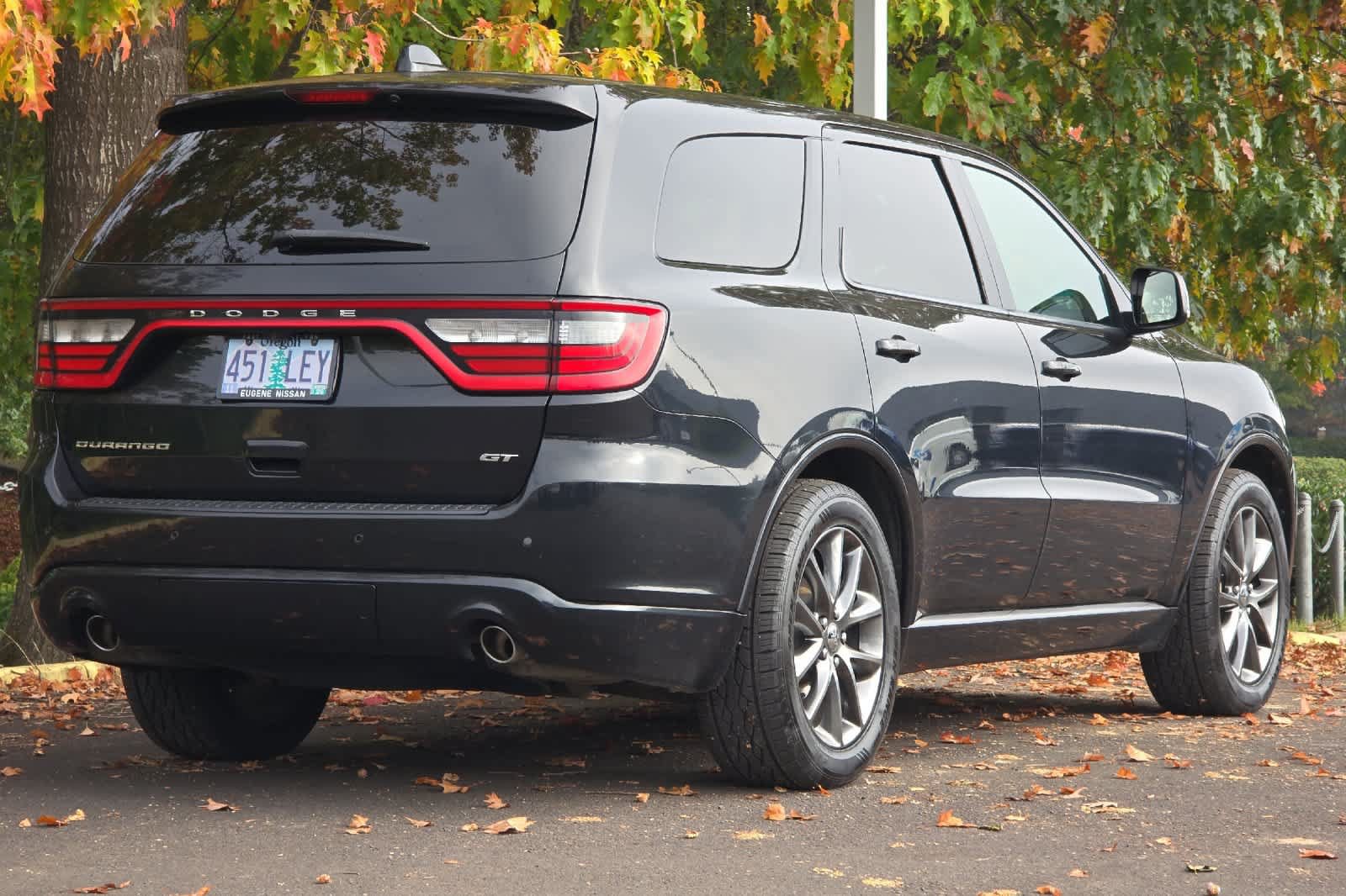 Used 2017 Dodge Durango GT w/ Nav & Power Liftgate Group RWD image 2