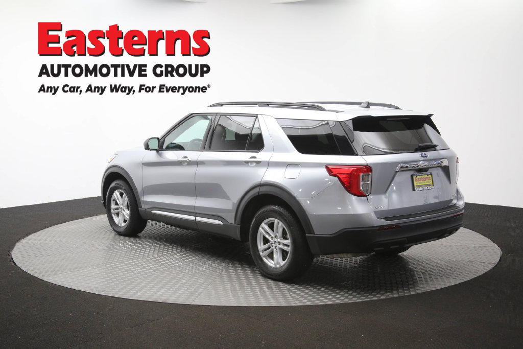 Used 2023 Ford Explorer XLT AWD/4WD image 67
