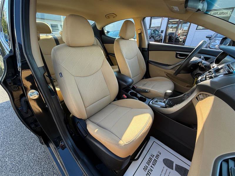 Used 2013 Hyundai Elantra GLS image 27