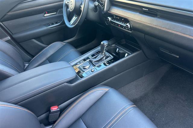 Certified 2025 MAZDA CX-50 AWD 2.5 S w/ Weather Package image 17