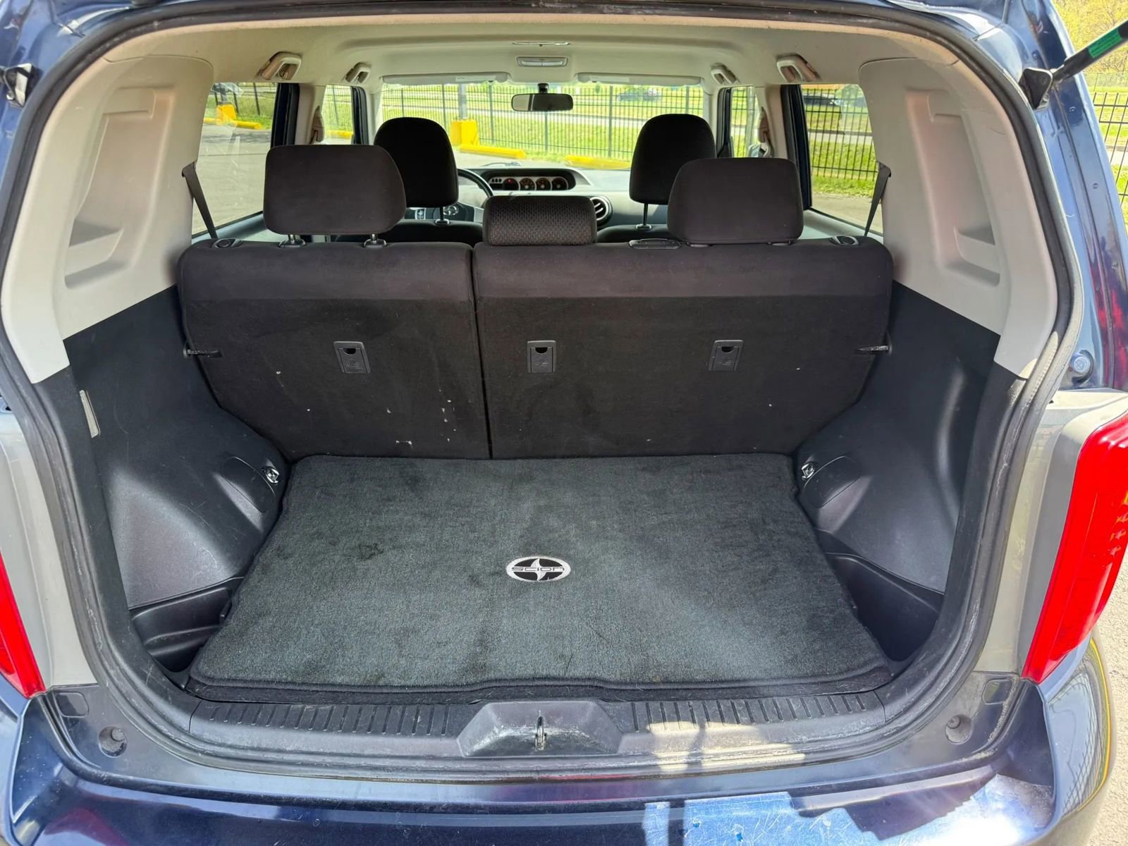 Used 2008 Scion xB FWD image 13