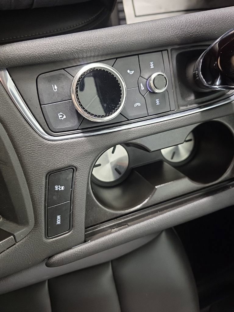 Used 2023 Cadillac XT6 Luxury FWD image 23