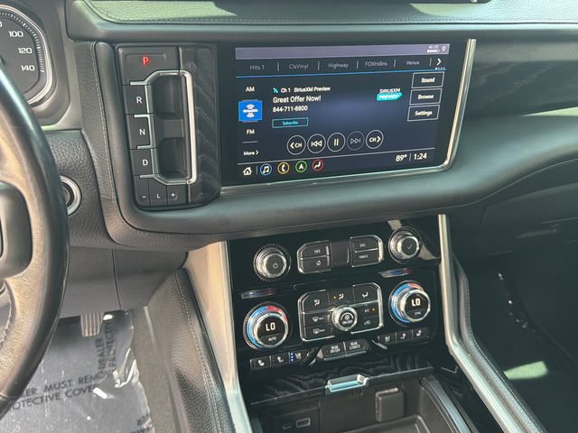 Used 2021 GMC Yukon Denali w/ Denali Premium Package AWD/4WD image 30