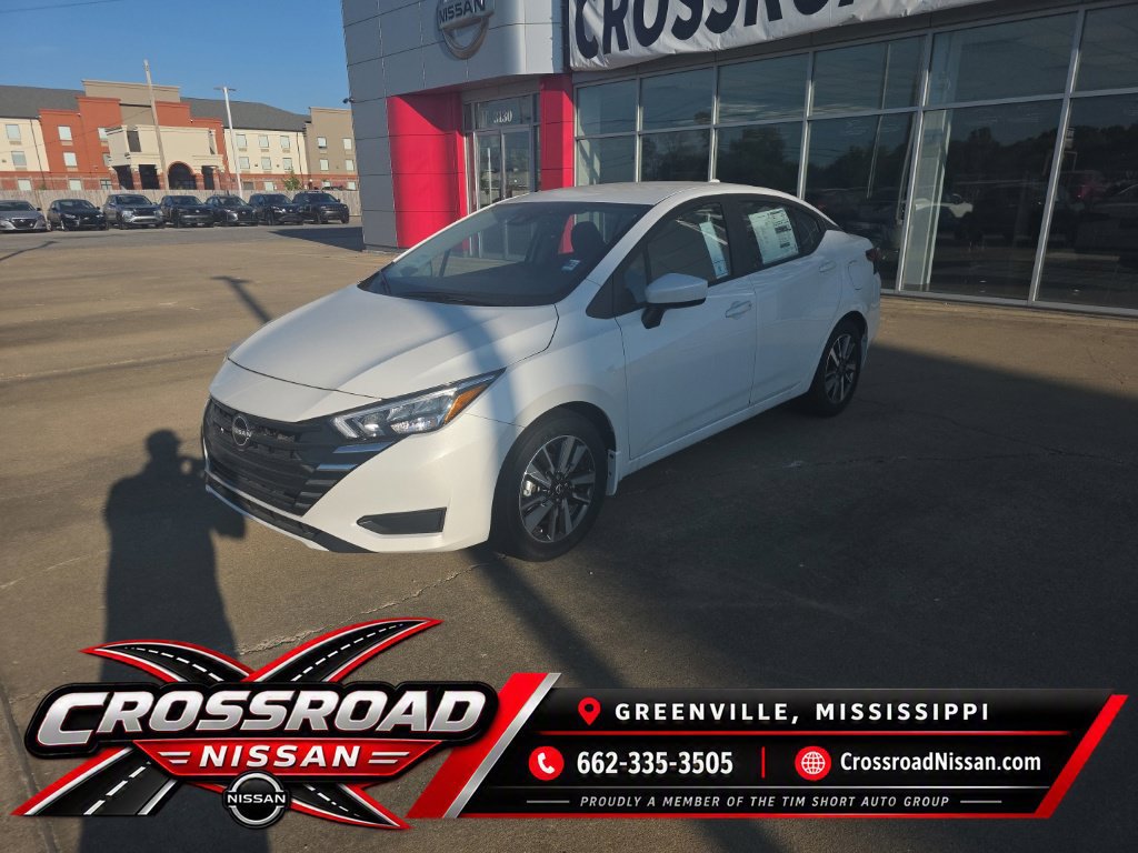 New 2025 Nissan Versa SV w/ Trunk Package FWD image 1