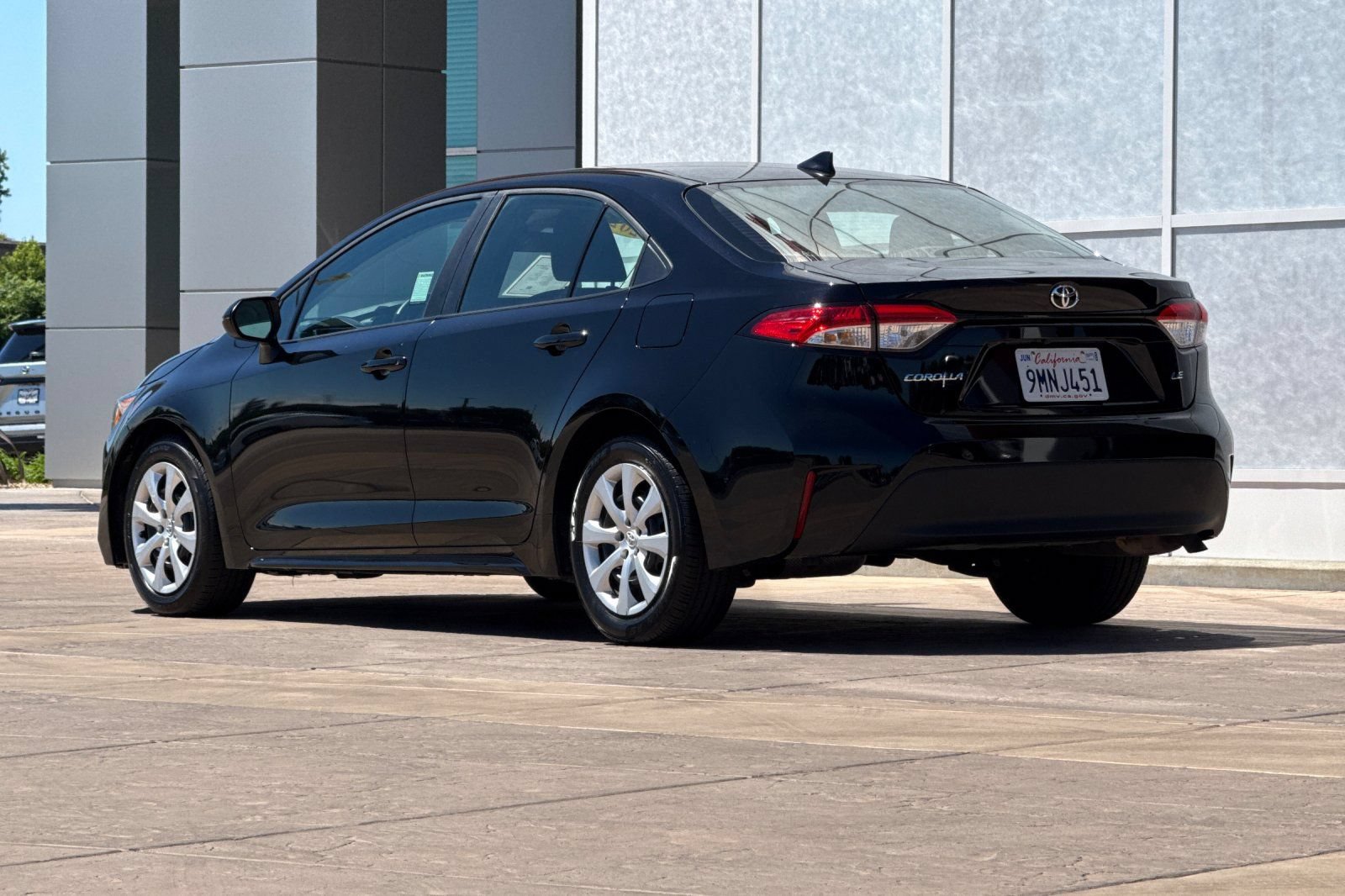 Certified 2024 Toyota Corolla LE FWD image 7