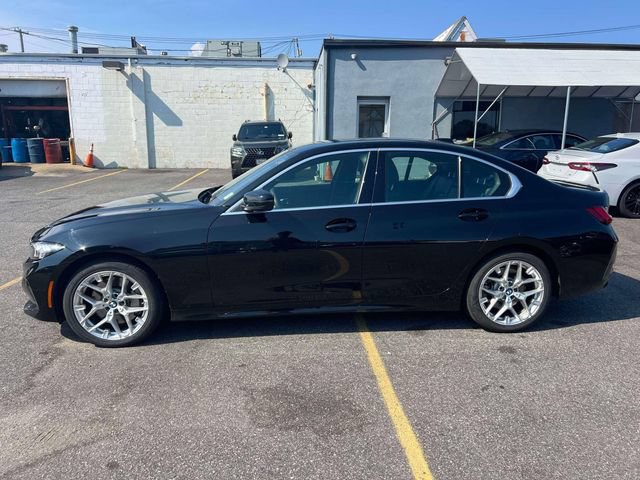 Used 2025 BMW 330i xDrive Sedan AWD/4WD image 9