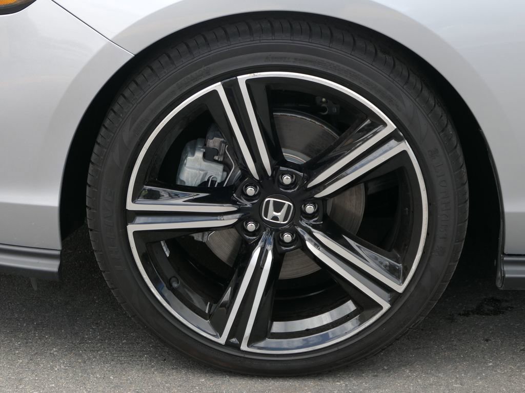 Used 2024 Honda Accord Sport image 10