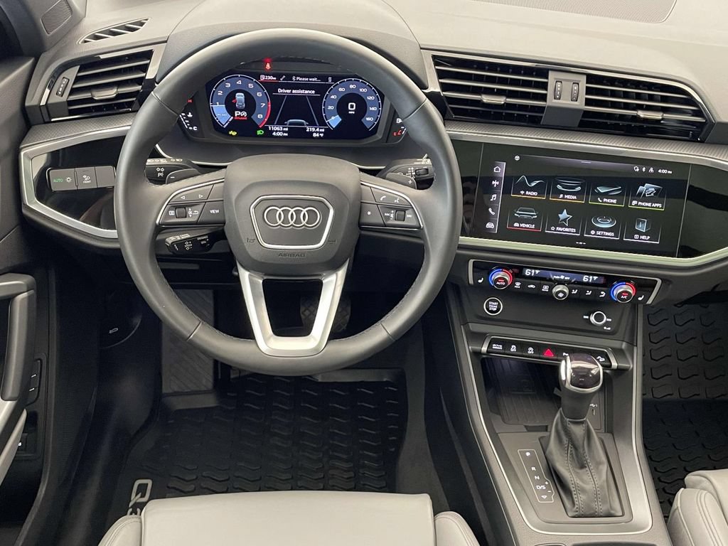 Certified 2025 Audi Q3 2.0T Premium w/ Convenience Package AWD/4WD image 24