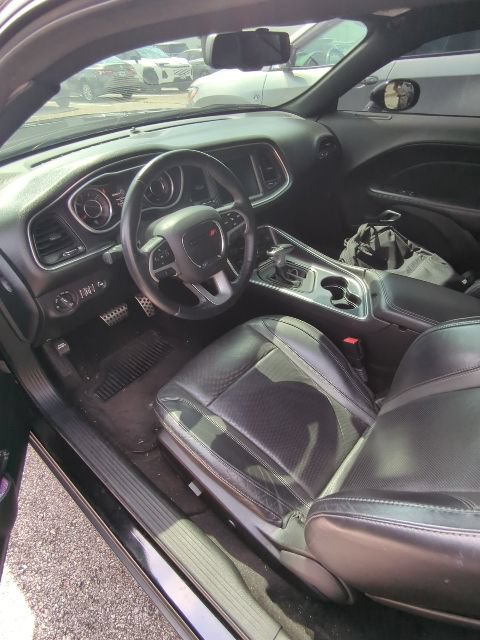 Used 2015 Dodge Challenger R/T Plus RWD image 8