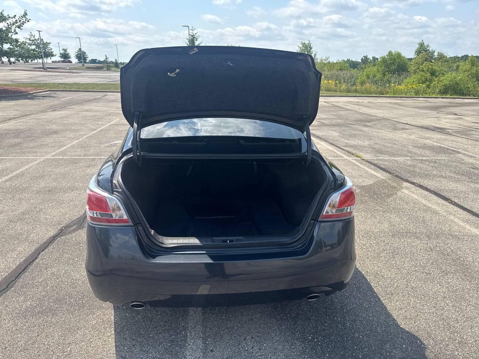 Used 2015 Nissan Altima 2.5 SL FWD image 13