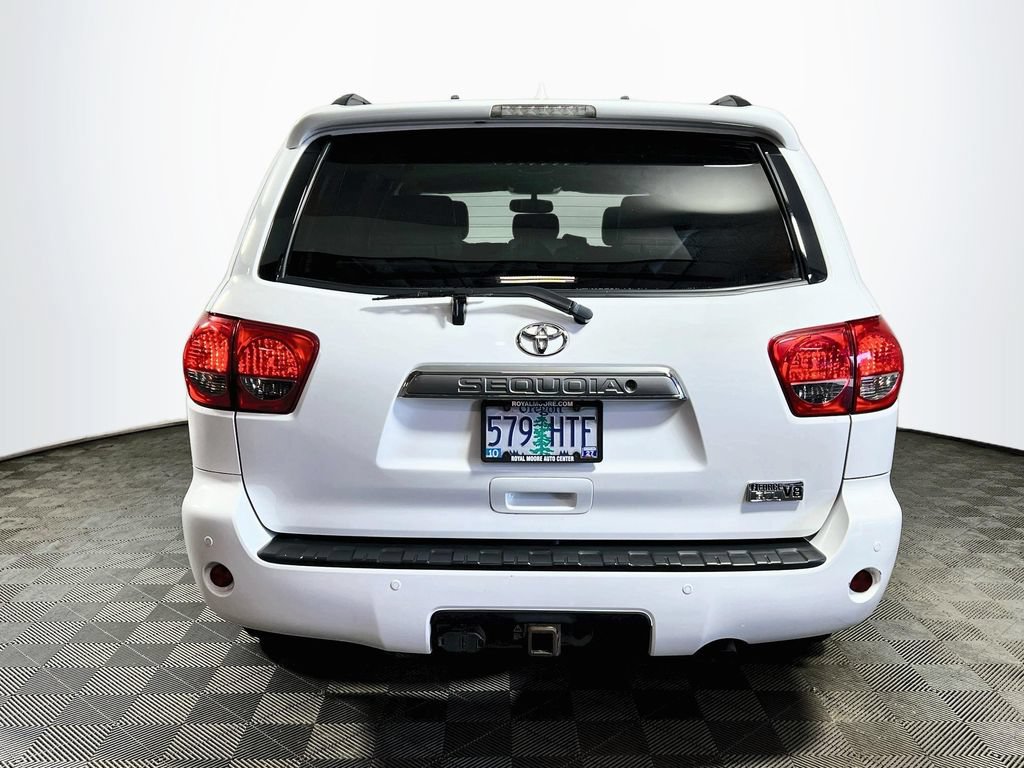 Used 2016 Toyota Sequoia Limited w/ Safety & Convenience Package AWD/4WD image 6